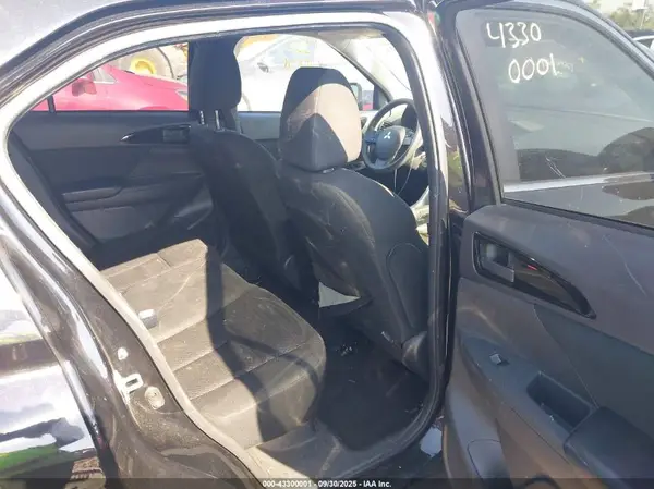 JA4ATUAA1NZ070565 2022 MITSUBISHI ECLIPSE CROSS - Image 8