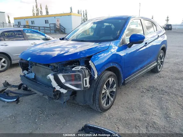 JA4ATUAA1NZ600470 2022 MITSUBISHI ECLIPSE CROSS - Image 2
