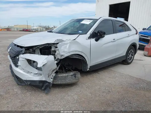 JA4ATUAA2PZ047749 2023 MITSUBISHI ECLIPSE CROSS - Image 2