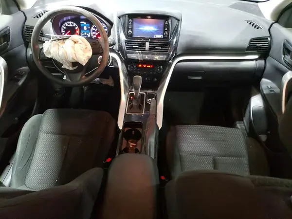JA4ATUAA3NZ033906 2022 MITSUBISHI ECLIPSE CROSS - Image 8