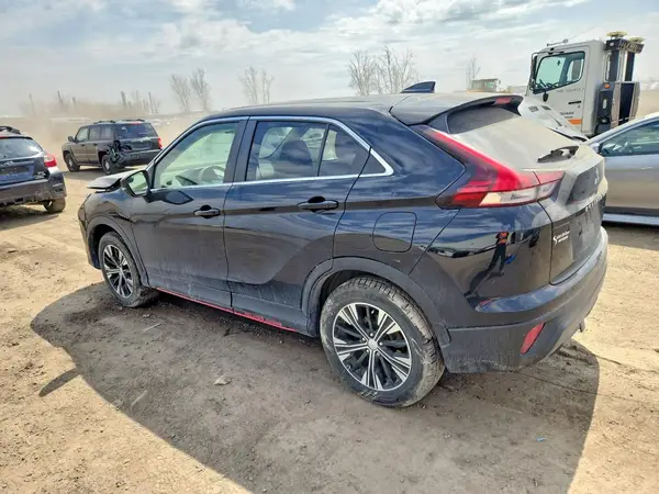JA4ATUAA3NZ603967 2022 MITSUBISHI ECLIPSE CROSS - Image 2