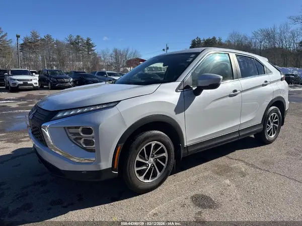 JA4ATUAA3PZ002531 2023 MITSUBISHI ECLIPSE CROSS - Image 2