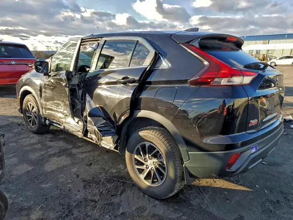 JA4ATUAA4PZ024635 2023 MITSUBISHI ECLIPSE CROSS - Image 2