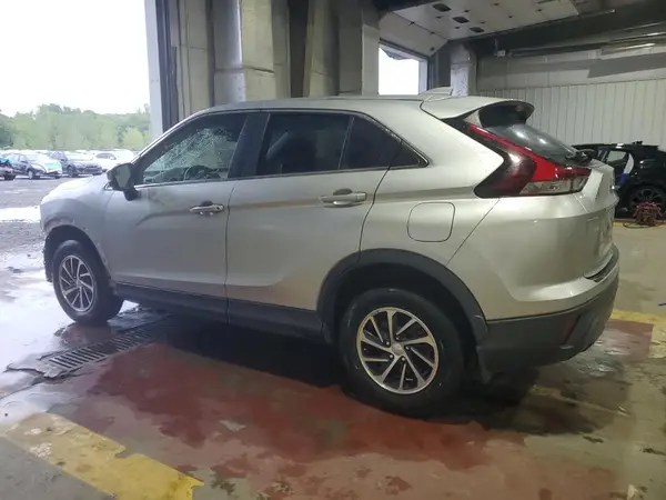 JA4ATUAA5NZ000437 2022 MITSUBISHI ECLIPSE CROSS - Image 2