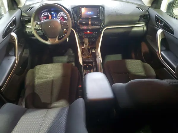 JA4ATUAA5NZ000437 2022 MITSUBISHI ECLIPSE CROSS - Image 8