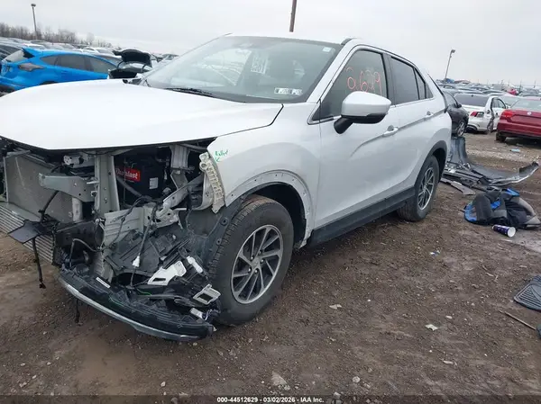 JA4ATUAA5NZ044423 2022 MITSUBISHI ECLIPSE CROSS - Image 2
