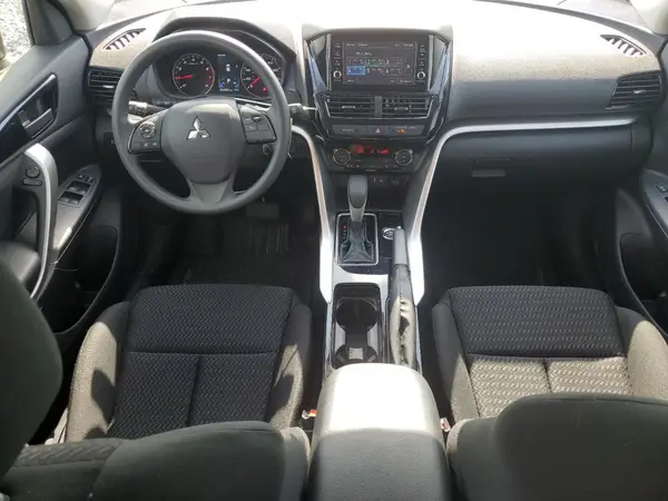 JA4ATUAA5SZ007271 2025 MITSUBISHI ECLIPSE CROSS - Image 8
