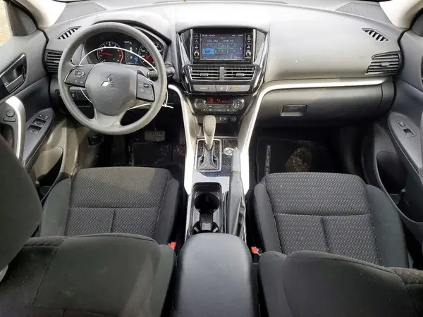JA4ATUAA6NZ013889 2022 MITSUBISHI ECLIPSE CROSS - Image 8