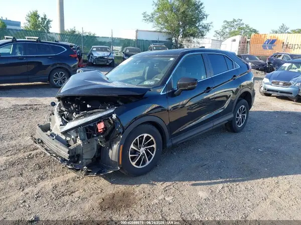 JA4ATUAA6NZ038792 2022 MITSUBISHI ECLIPSE CROSS - Image 2
