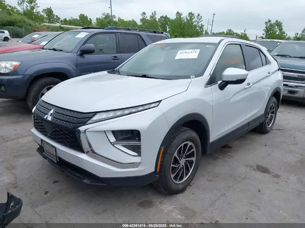 JA4ATUAA6NZ055799 2022 MITSUBISHI ECLIPSE CROSS - Image 2