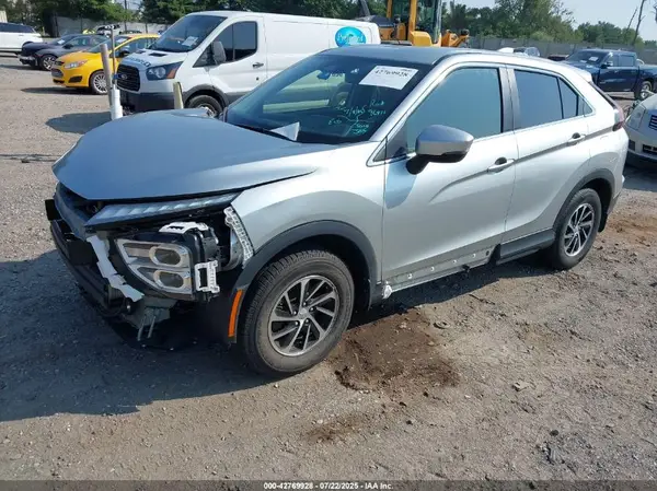 JA4ATUAA6PZ002667 2023 MITSUBISHI ECLIPSE CROSS - Image 2