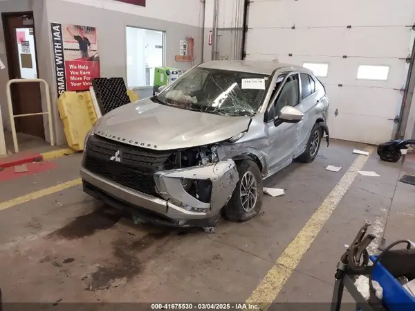 JA4ATUAA6PZ003818 2023 MITSUBISHI ECLIPSE CROSS - Image 2