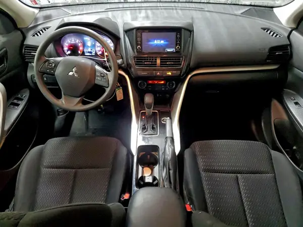 JA4ATUAA7PZ001852 2023 MITSUBISHI ECLIPSE CROSS - Image 8