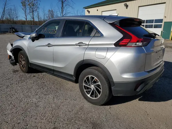 JA4ATUAA8NZ055948 2022 MITSUBISHI ECLIPSE CROSS - Image 2