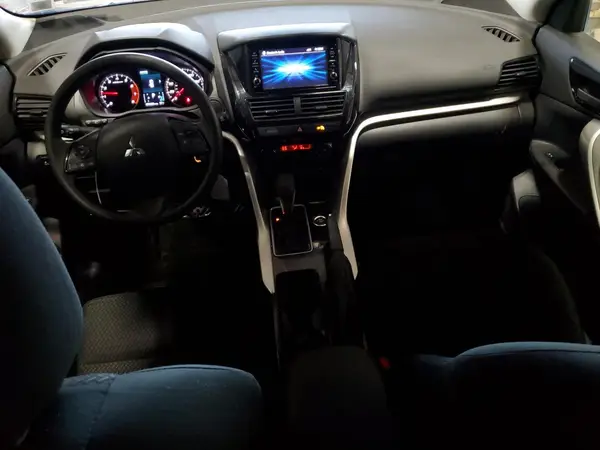 JA4ATUAA8NZ055948 2022 MITSUBISHI ECLIPSE CROSS - Image 8