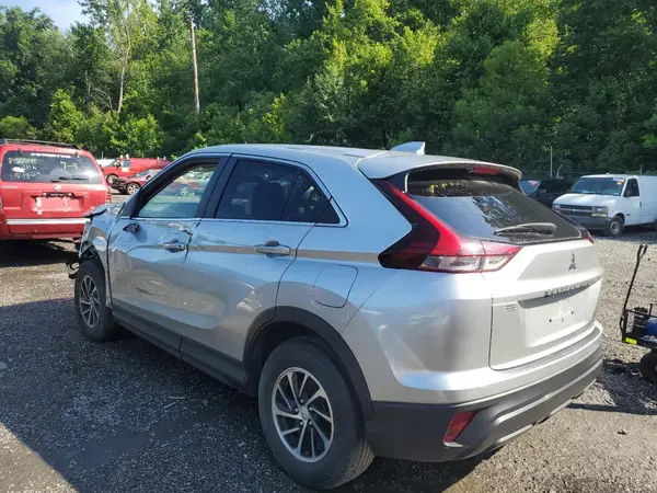 JA4ATUAA8NZ070000 2022 MITSUBISHI ECLIPSE CROSS - Image 2