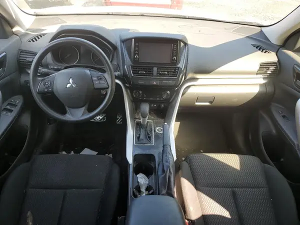 JA4ATUAA8NZ070000 2022 MITSUBISHI ECLIPSE CROSS - Image 8