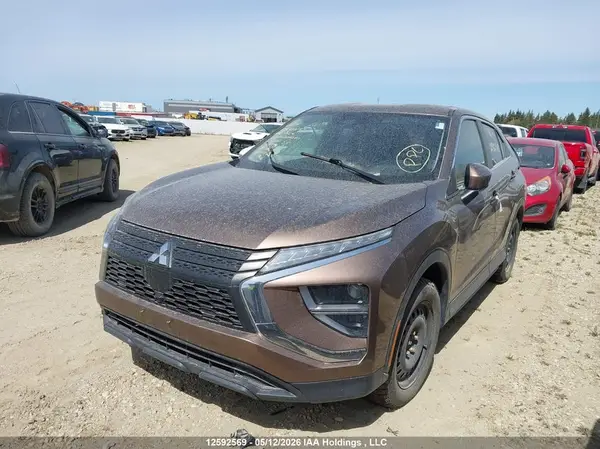 JA4ATUAA8NZ602586 2022 MITSUBISHI ECLIPSE CROSS - Image 2