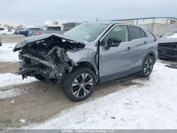 JA4ATUAA8NZ613474 2022 MITSUBISHI ECLIPSE CROSS - Image 2