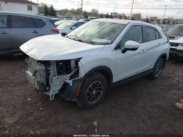 JA4ATUAA9NZ003275 2022 MITSUBISHI ECLIPSE CROSS - Image 2
