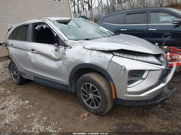 JA4ATUAAXNZ046930 2022 MITSUBISHI ECLIPSE CROSS - Image 1