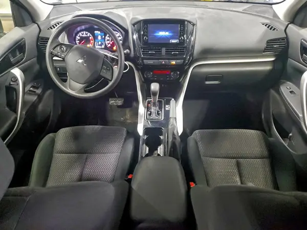 JA4ATUAAXNZ047415 2022 MITSUBISHI ECLIPSE CROSS - Image 8