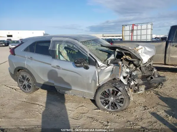 JA4ATUAAXNZ613704 2022 MITSUBISHI ECLIPSE CROSS - Image 1