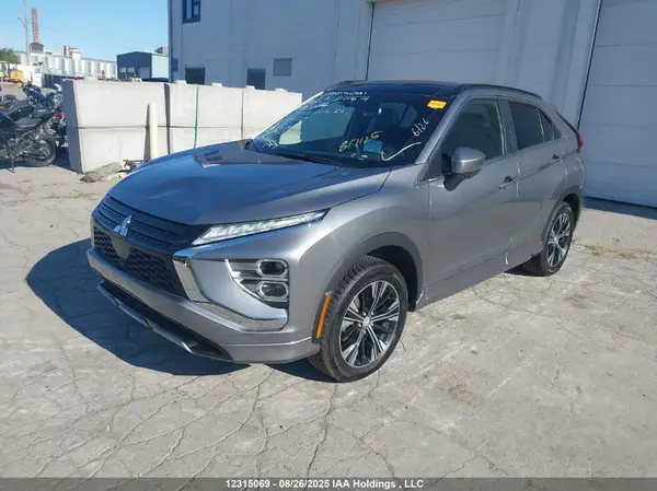 JA4ATVAA0NZ611126 2022 MITSUBISHI ECLIPSE CROSS - Image 2