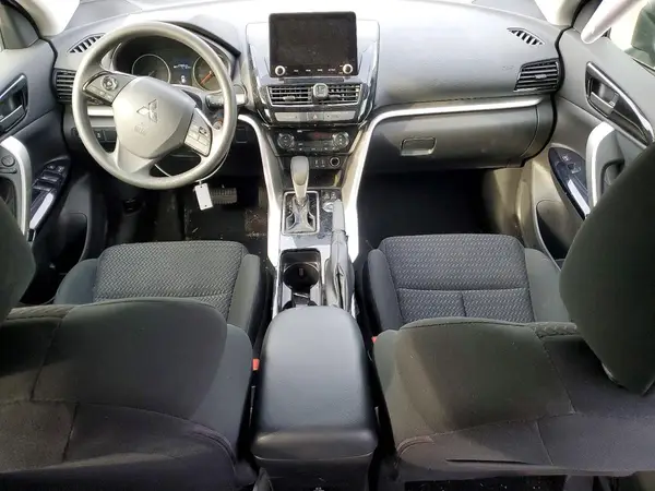 JA4ATVAA0PZ000631 2023 MITSUBISHI ECLIPSE CROSS - Image 8