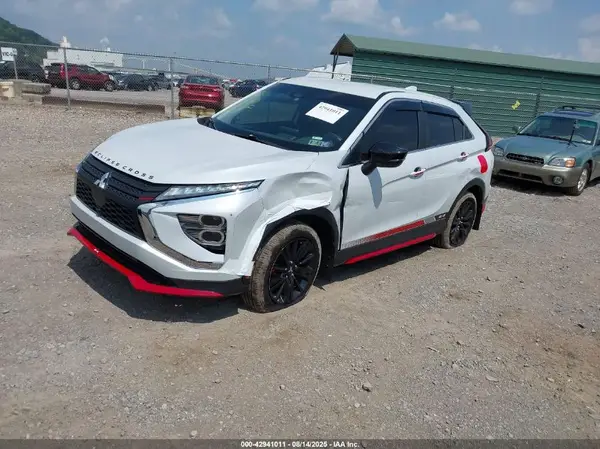 JA4ATVAA0PZ040188 2023 MITSUBISHI ECLIPSE CROSS - Image 2