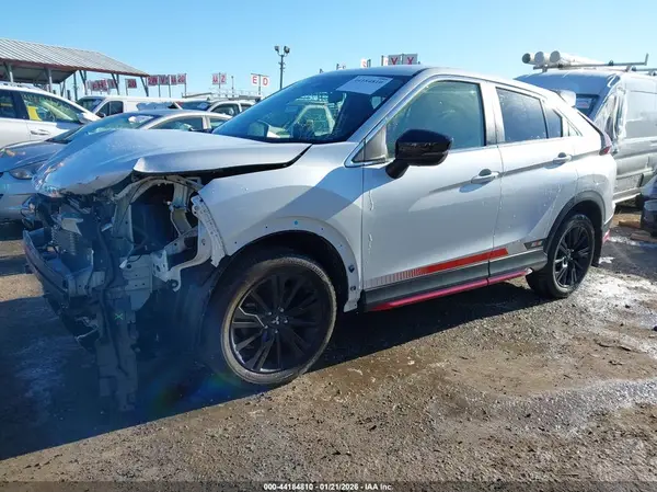 JA4ATVAA0RZ046818 2024 MITSUBISHI ECLIPSE CROSS - Image 2