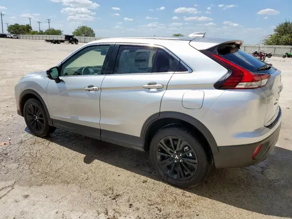 JA4ATVAA0SZ006132 2025 MITSUBISHI ECLIPSE CROSS - Image 2