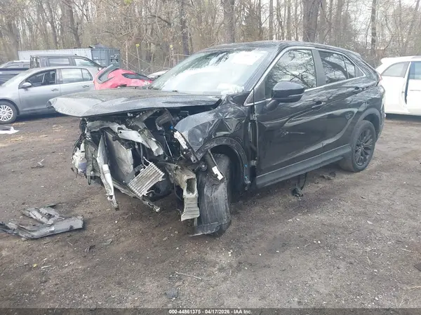 JA4ATVAA1NZ003616 2022 MITSUBISHI ECLIPSE CROSS - Image 2