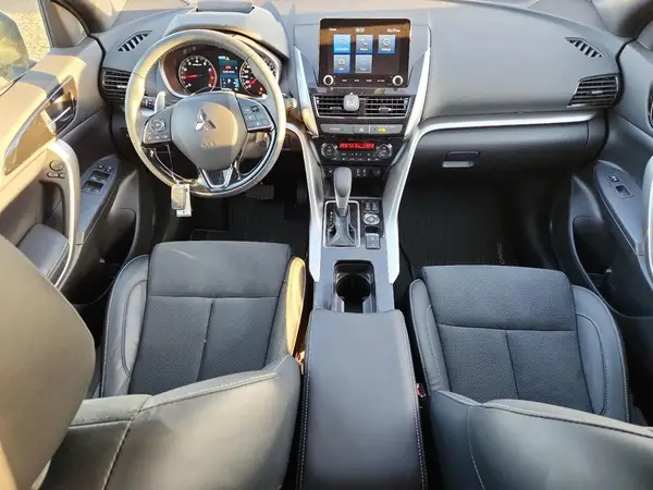 JA4ATVAA1PZ617536 2023 MITSUBISHI ECLIPSE CROSS - Image 8