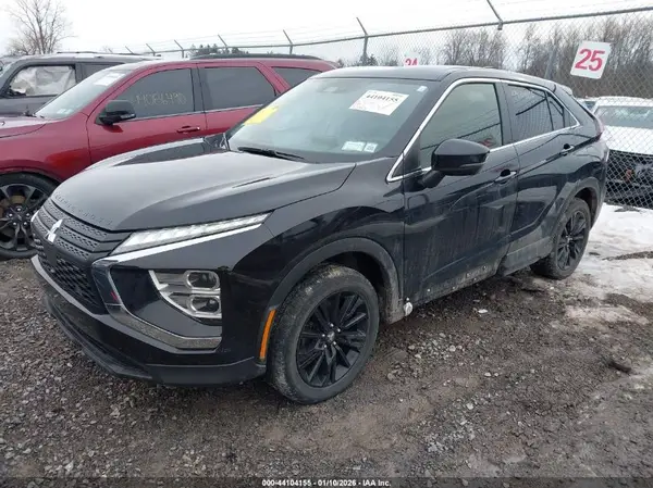 JA4ATVAA1RZ013990 2024 MITSUBISHI ECLIPSE CROSS - Image 2