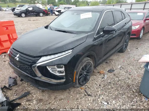 JA4ATVAA1RZ035228 2024 MITSUBISHI ECLIPSE CROSS - Image 2
