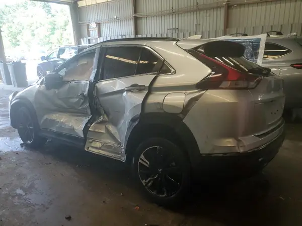 JA4ATVAA1RZ053812 2024 MITSUBISHI ECLIPSE CROSS - Image 2