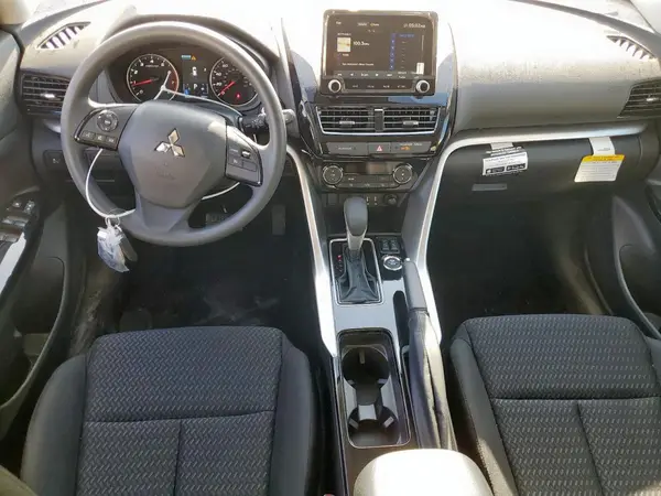 JA4ATVAA1SZ004647 2025 MITSUBISHI ECLIPSE CROSS - Image 8