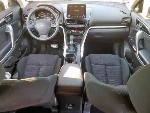 JA4ATVAA2NZ057247 2022 MITSUBISHI ECLIPSE CROSS - Image 8