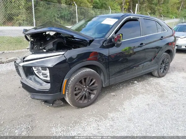 JA4ATVAA2PZ006043 2023 MITSUBISHI ECLIPSE CROSS - Image 2