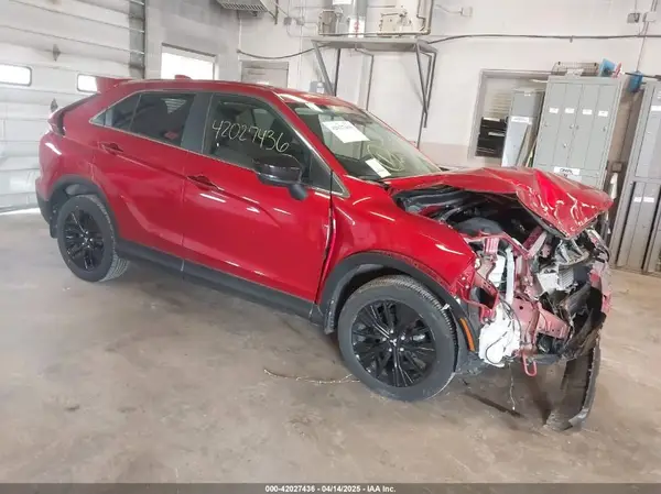 JA4ATVAA3NZ042272 2022 MITSUBISHI ECLIPSE CROSS - Image 1