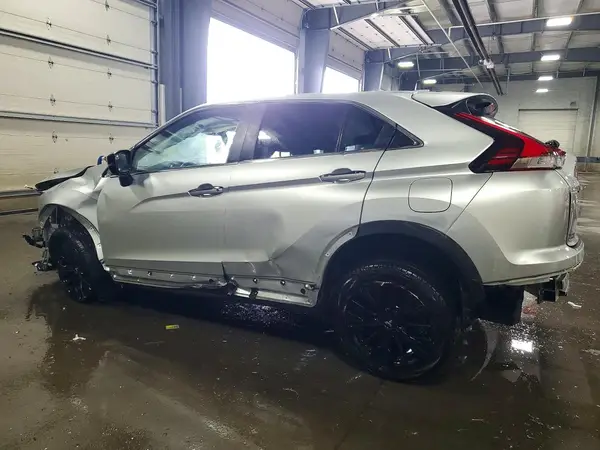 JA4ATVAA3NZ054020 2022 MITSUBISHI ECLIPSE CROSS - Image 2