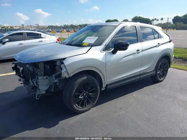 JA4ATVAA3PZ003183 2023 MITSUBISHI ECLIPSE CROSS - Image 2