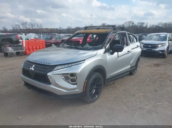 JA4ATVAA3PZ005015 2023 MITSUBISHI ECLIPSE CROSS - Image 2