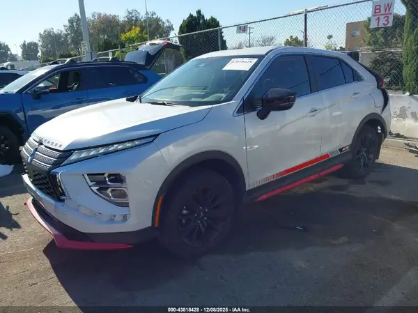 JA4ATVAA3PZ038211 2023 MITSUBISHI ECLIPSE CROSS - Image 2