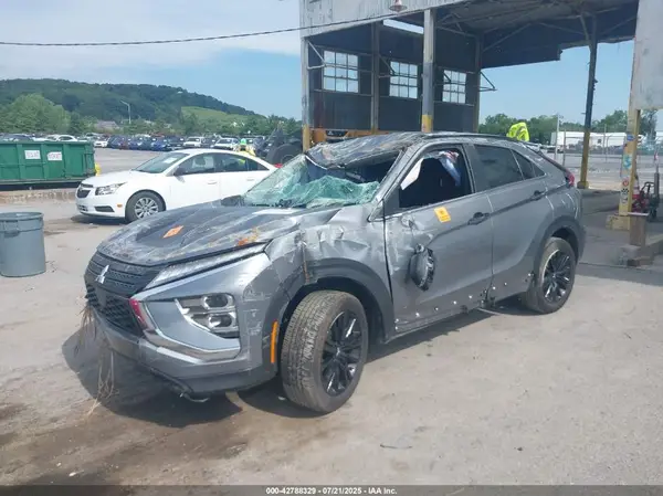 JA4ATVAA3RZ054461 2024 MITSUBISHI ECLIPSE CROSS - Image 2