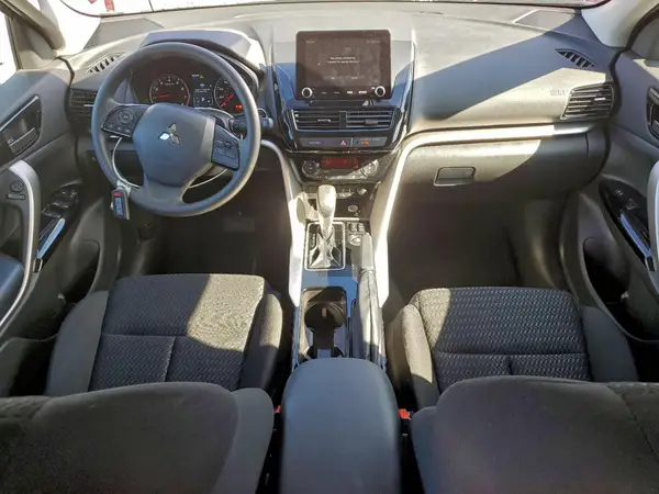 JA4ATVAA3SZ008392 2025 MITSUBISHI ECLIPSE CROSS - Image 8