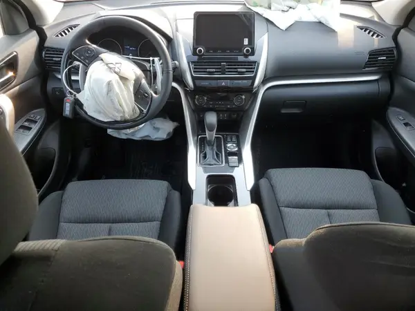 JA4ATVAA3SZ612122 2025 MITSUBISHI ECLIPSE CROSS - Image 8