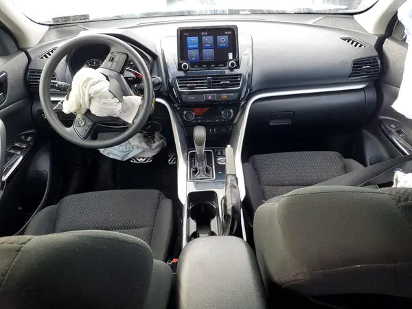 JA4ATVAA4NZ000399 2022 MITSUBISHI ECLIPSE CROSS - Image 8