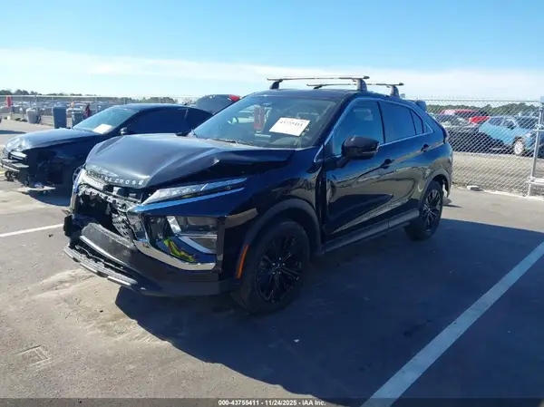 JA4ATVAA4NZ046105 2022 MITSUBISHI ECLIPSE CROSS - Image 2